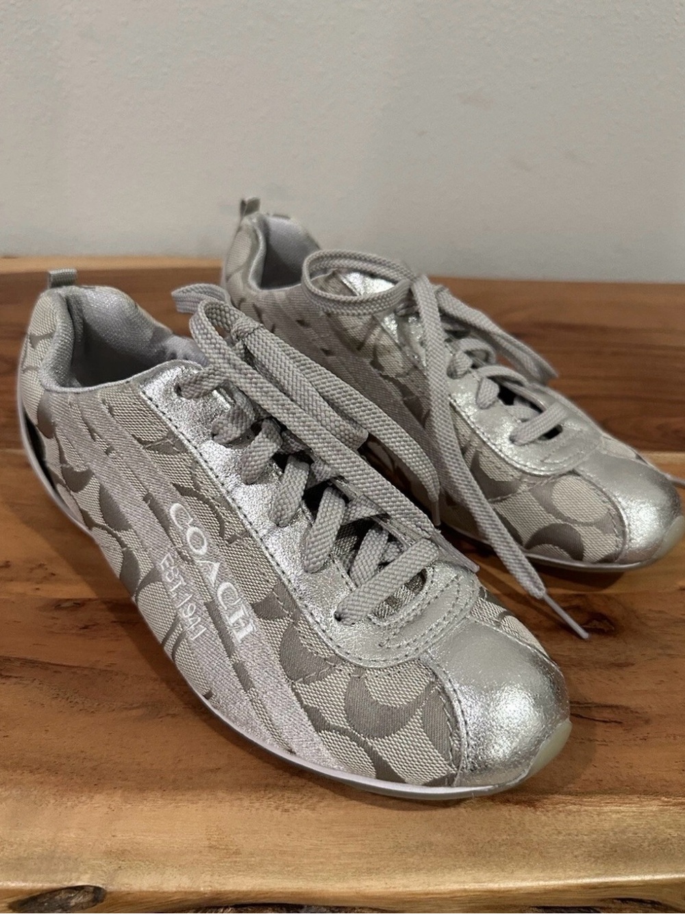NWOT Coach Women’s Size 6.5 Silver Myla Shoes - Picture 2 of 8